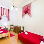 Apartman Golic *