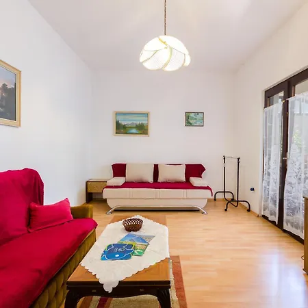 Golic Apartment